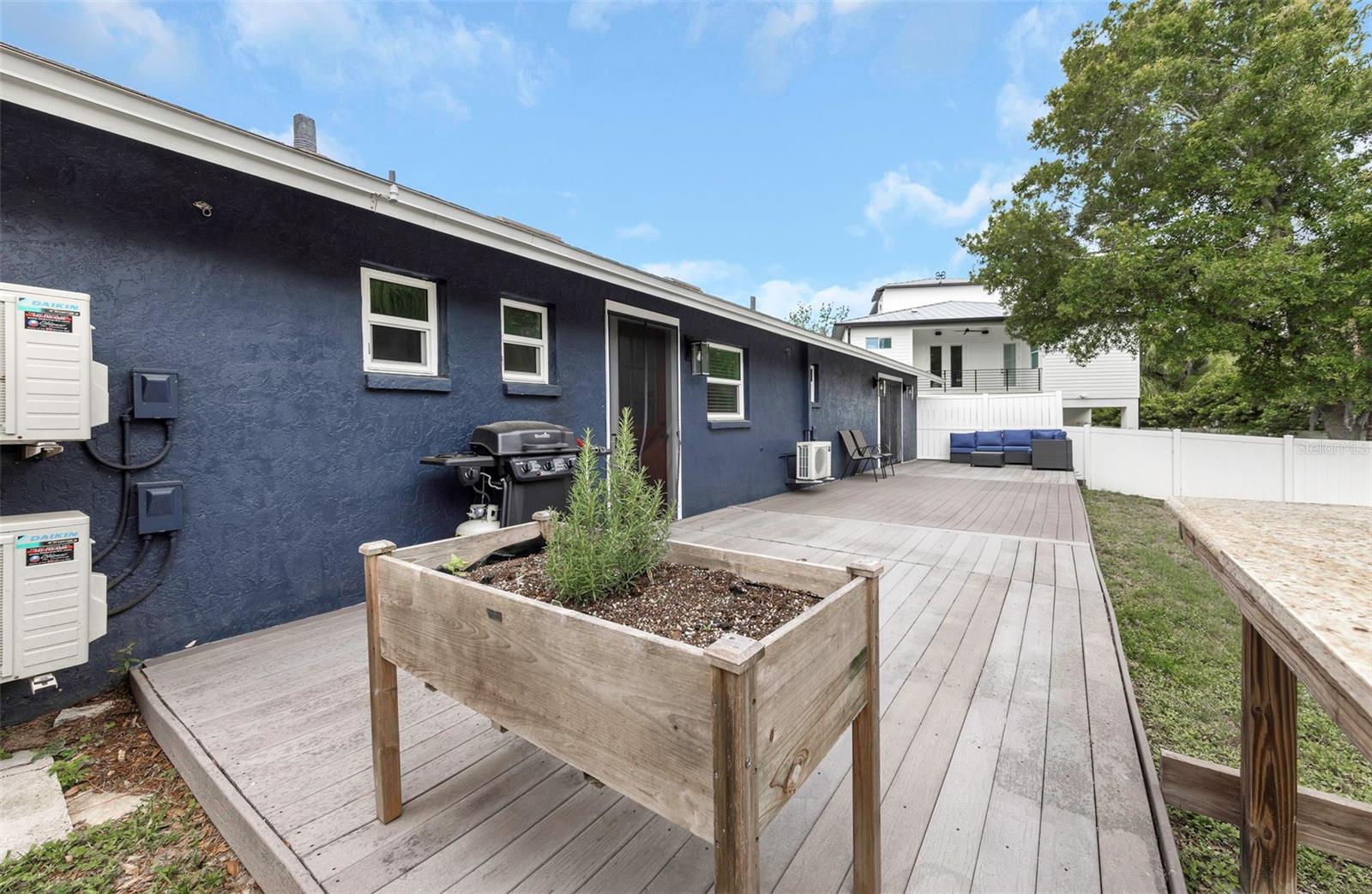 COUNTRY CLUB ADD TO OLDSMAR REV - Residential