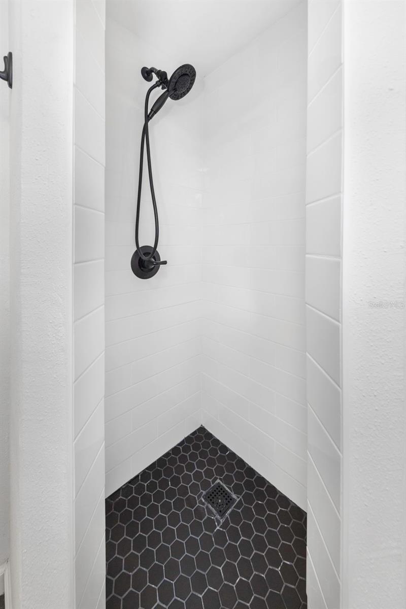 COUNTRY CLUB ADD TO OLDSMAR REV - Residential