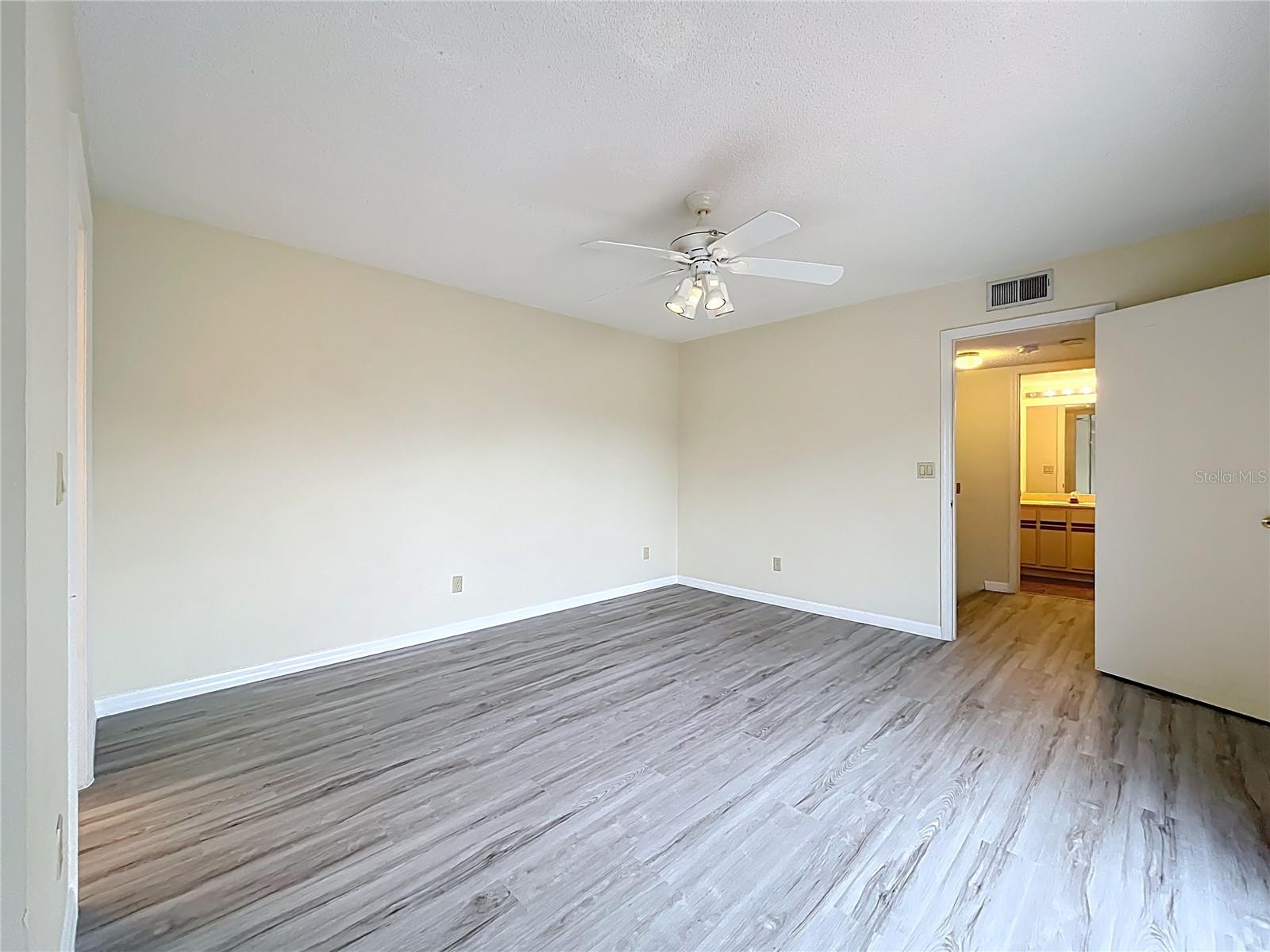 MIDDLEBROOK PINES PH 04 - Residential Lease