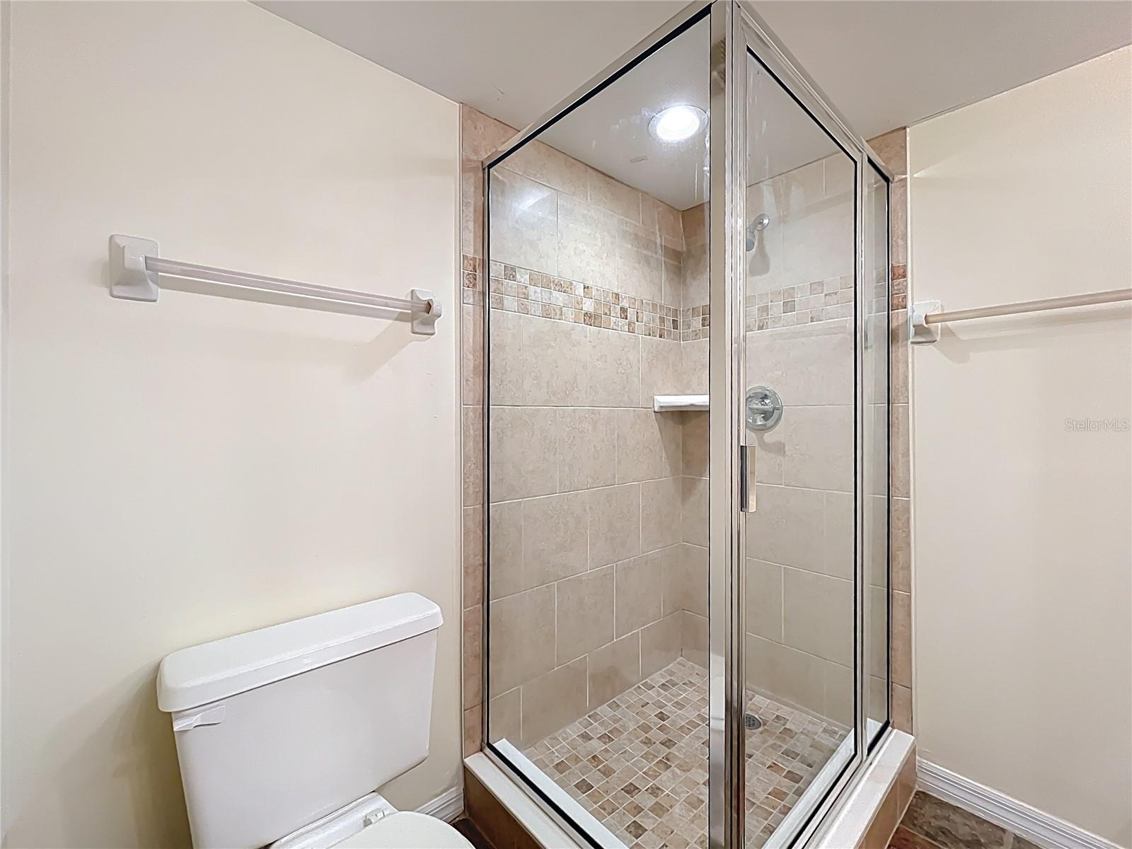 MIDDLEBROOK PINES PH 04 - Residential Lease