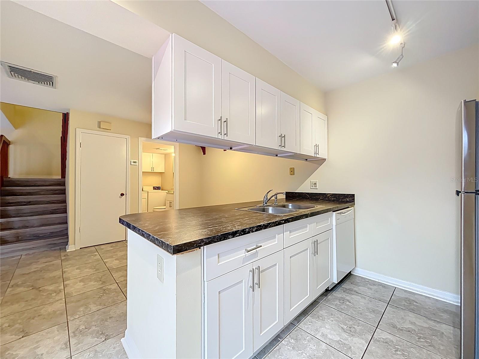 MIDDLEBROOK PINES PH 04 - Residential Lease