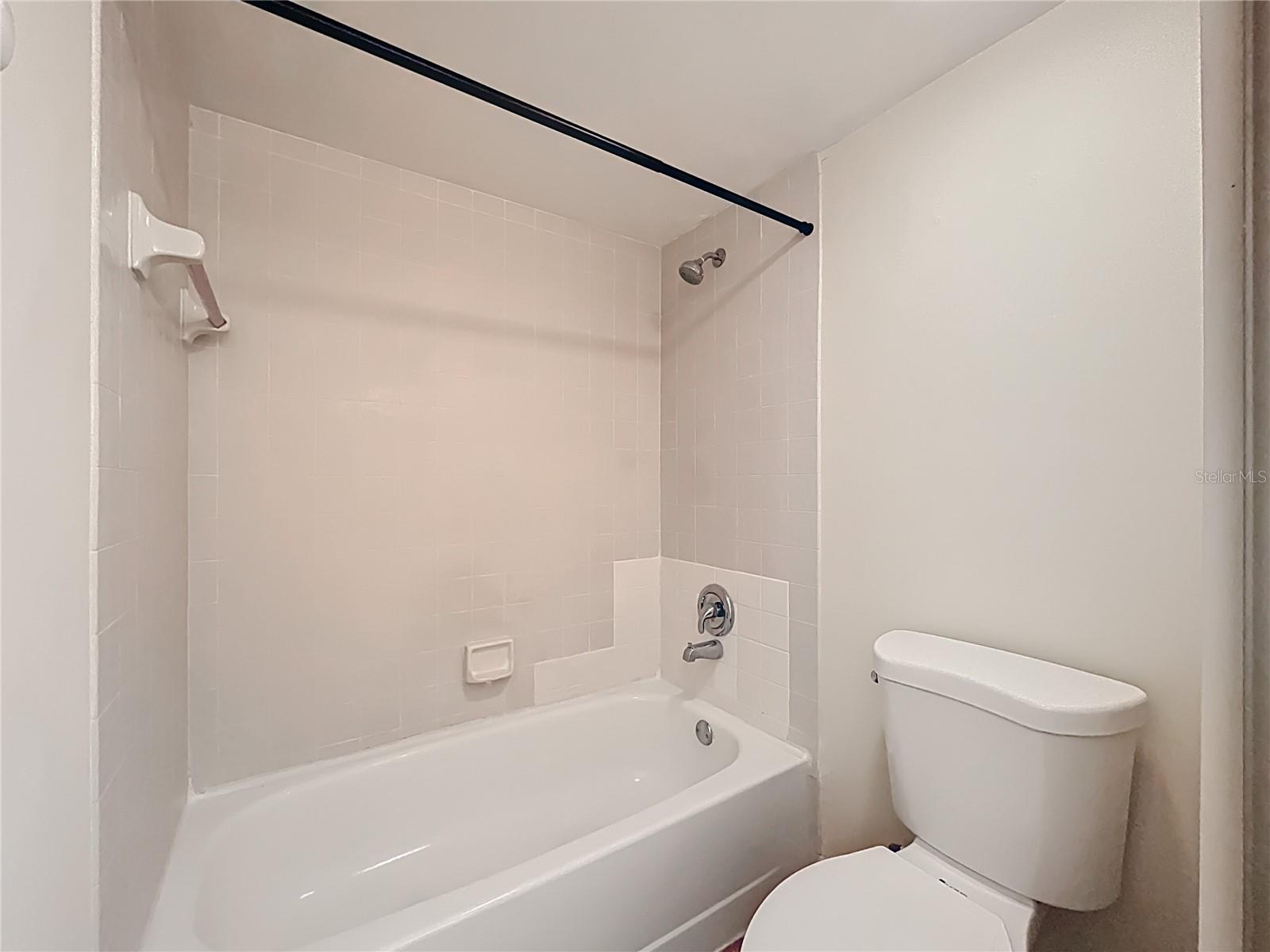 MIDDLEBROOK PINES PH 04 - Residential Lease