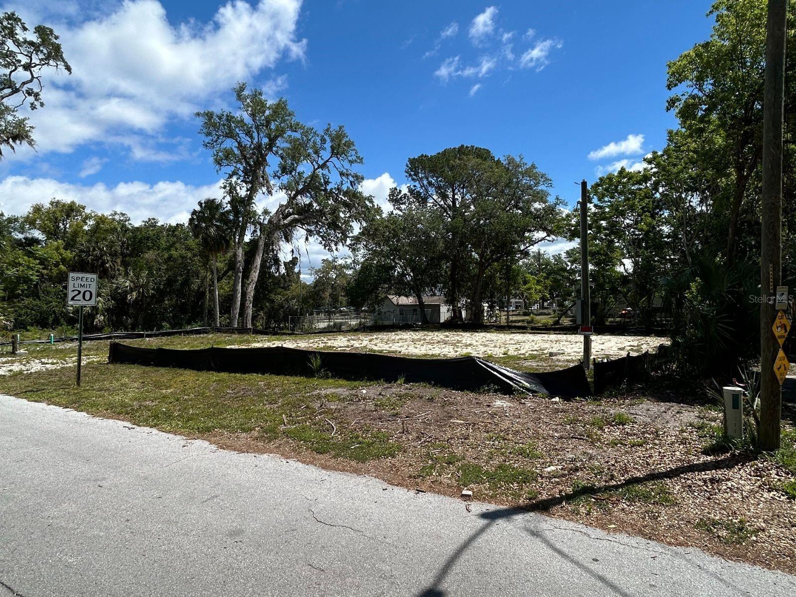 NICKS YORK REP - Land