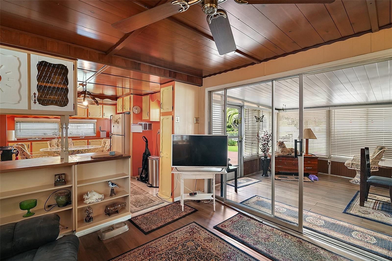MOBILE HOME MEADOWS - Residential