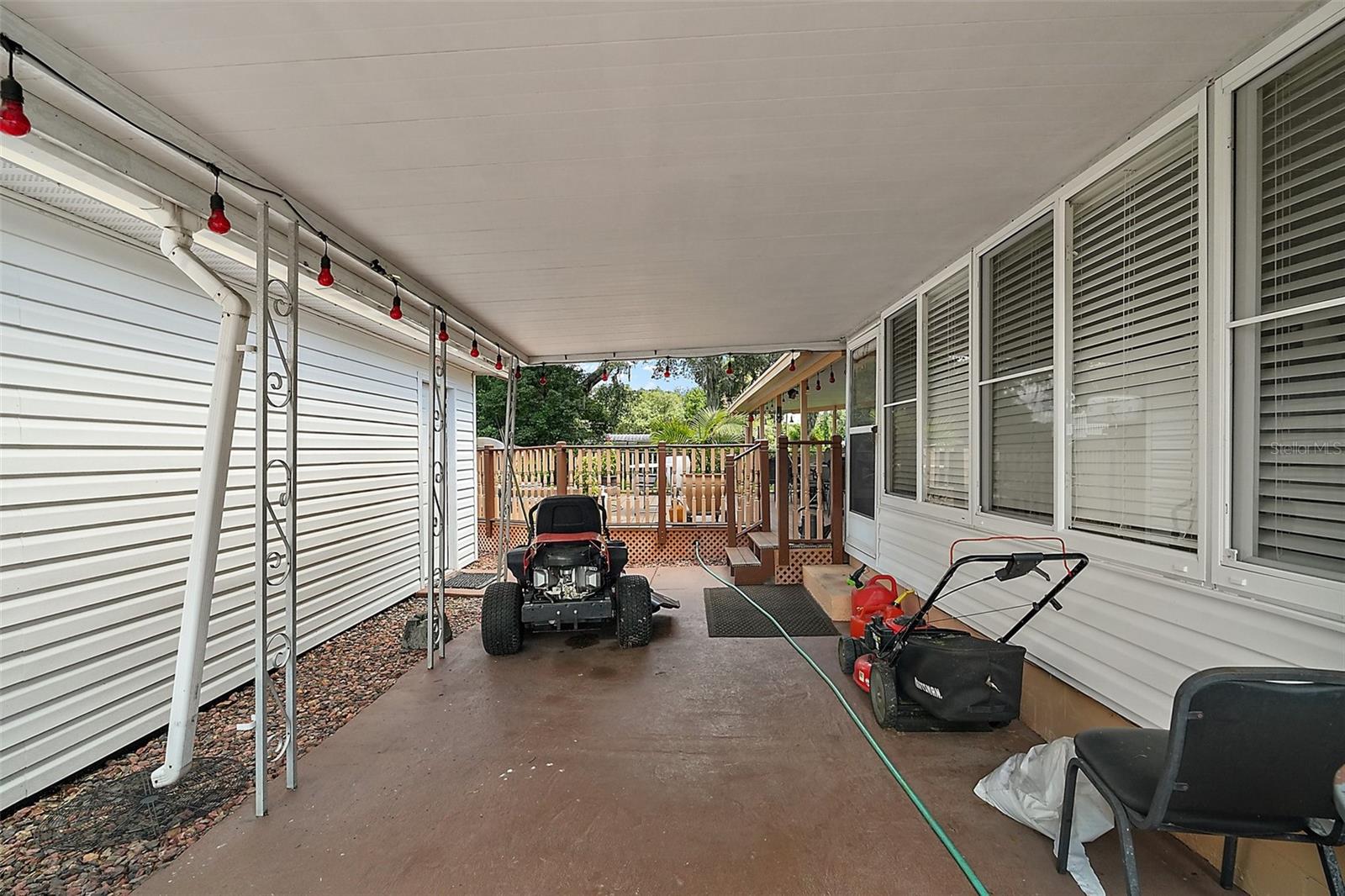 MOBILE HOME MEADOWS - Residential