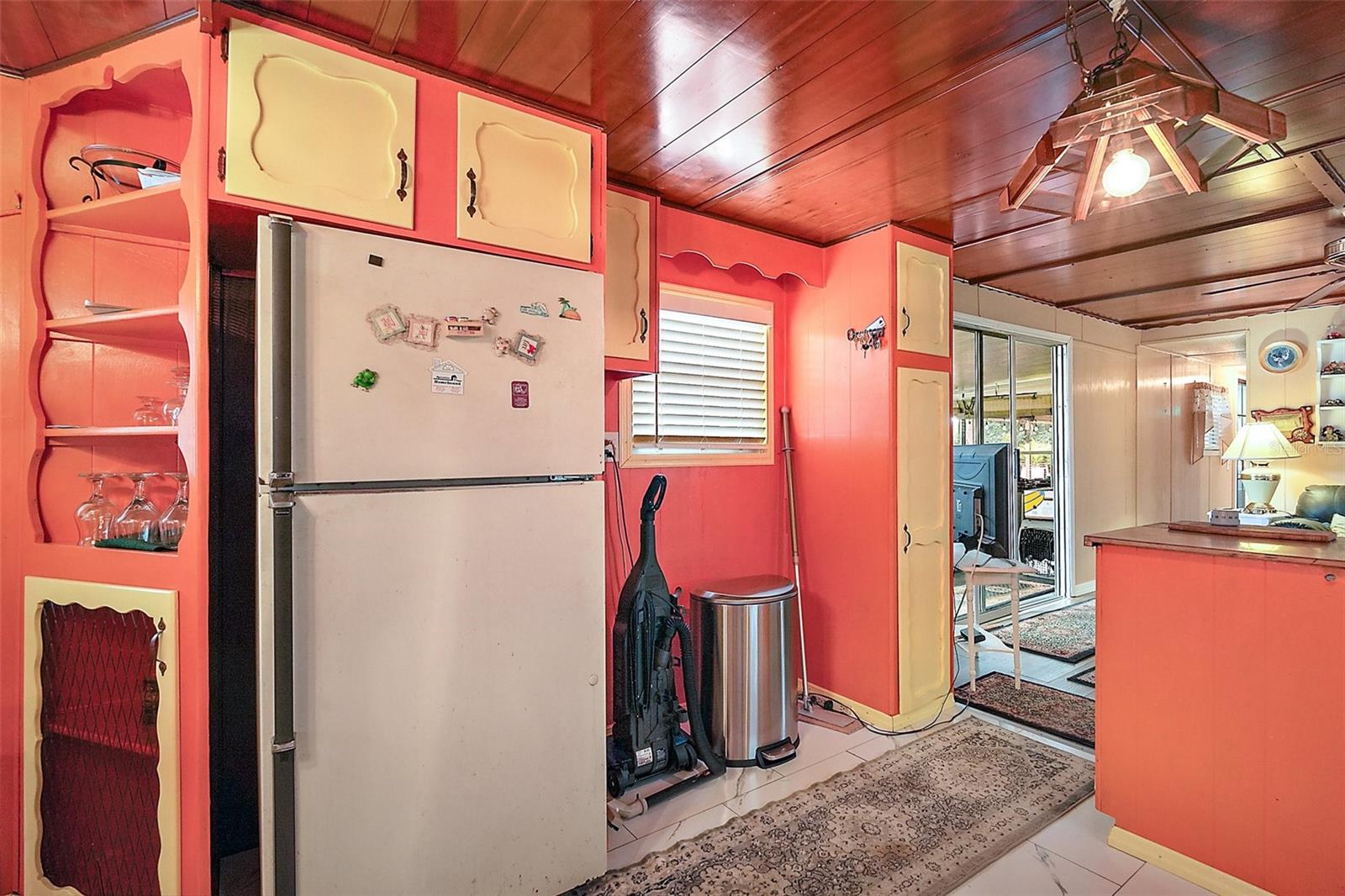 MOBILE HOME MEADOWS - Residential