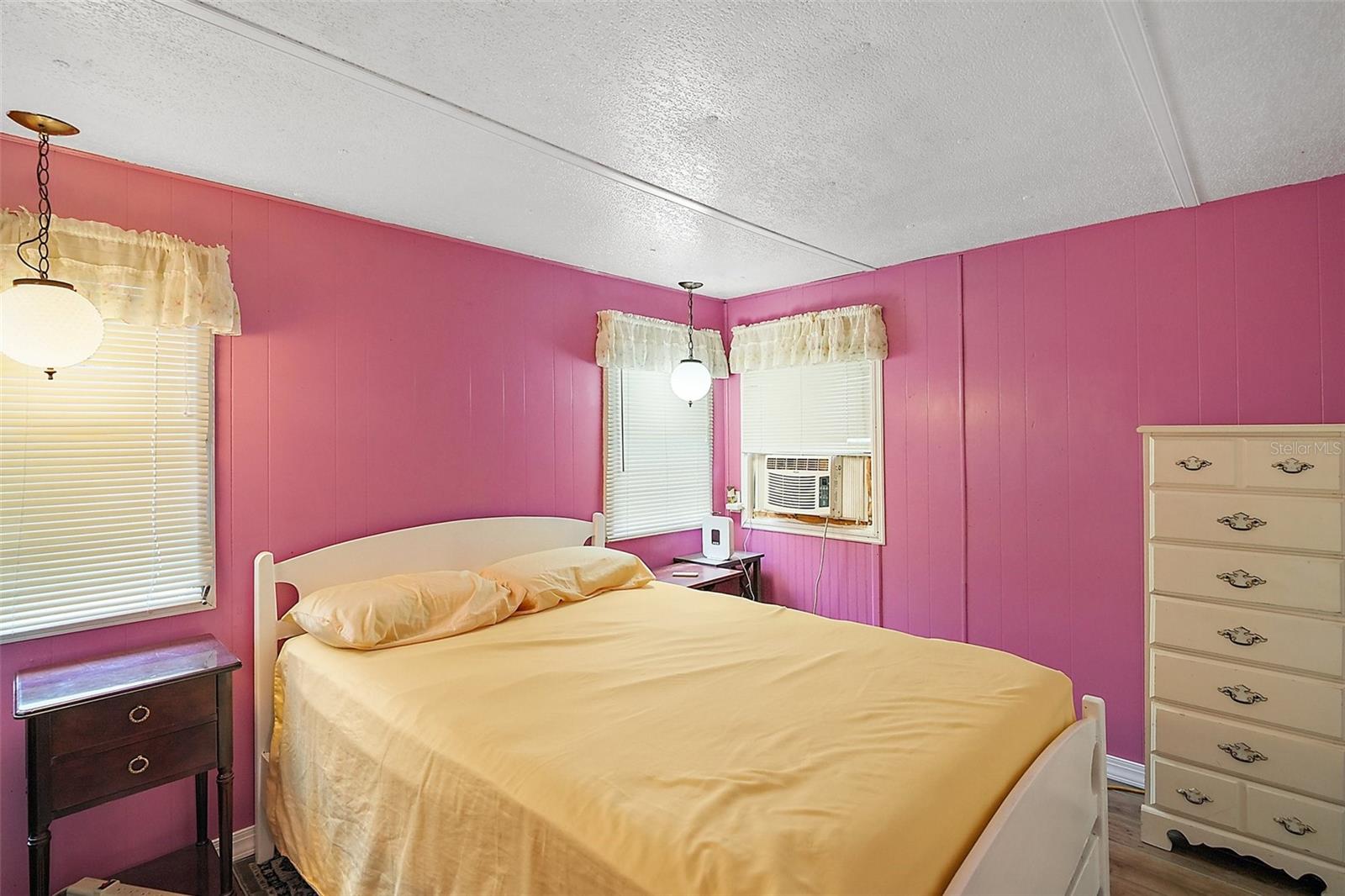 MOBILE HOME MEADOWS - Residential