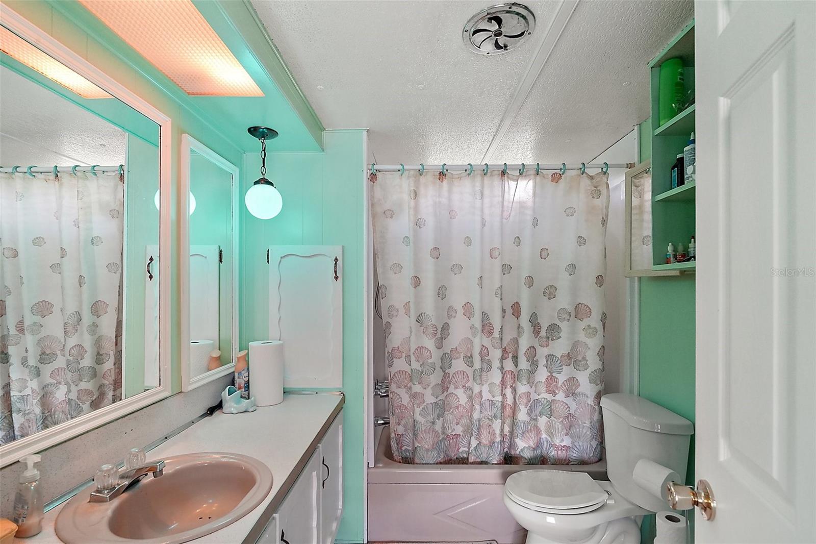 MOBILE HOME MEADOWS - Residential