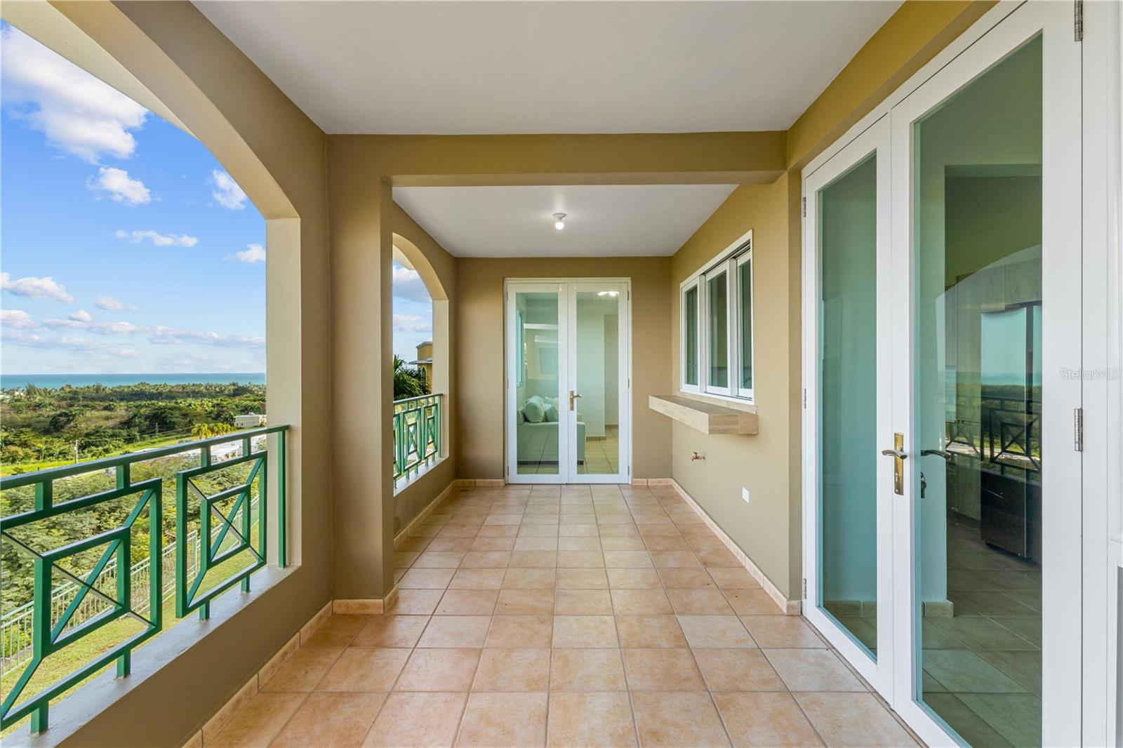 COSTA DORADA II - Residential