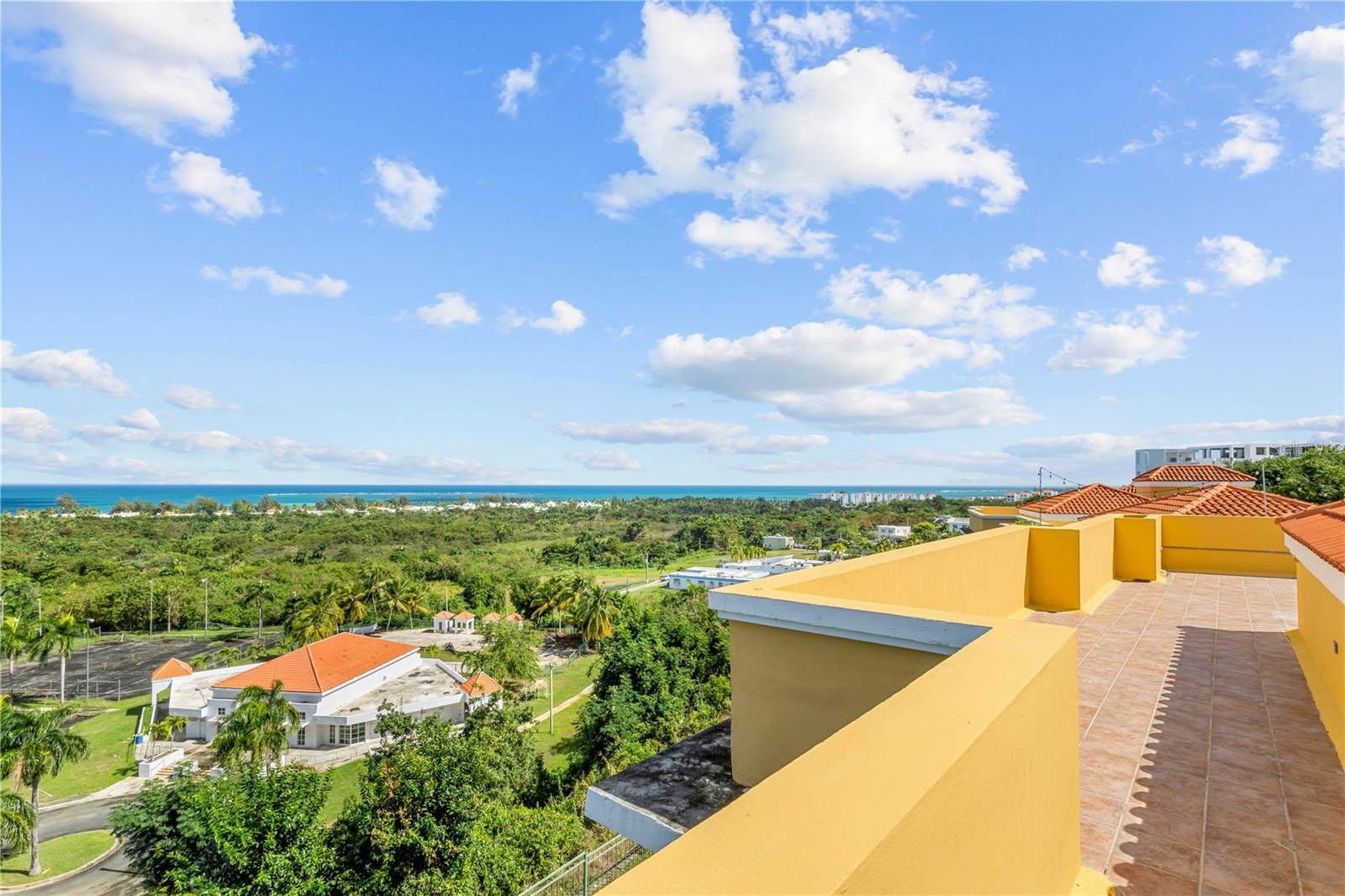 COSTA DORADA II - Residential