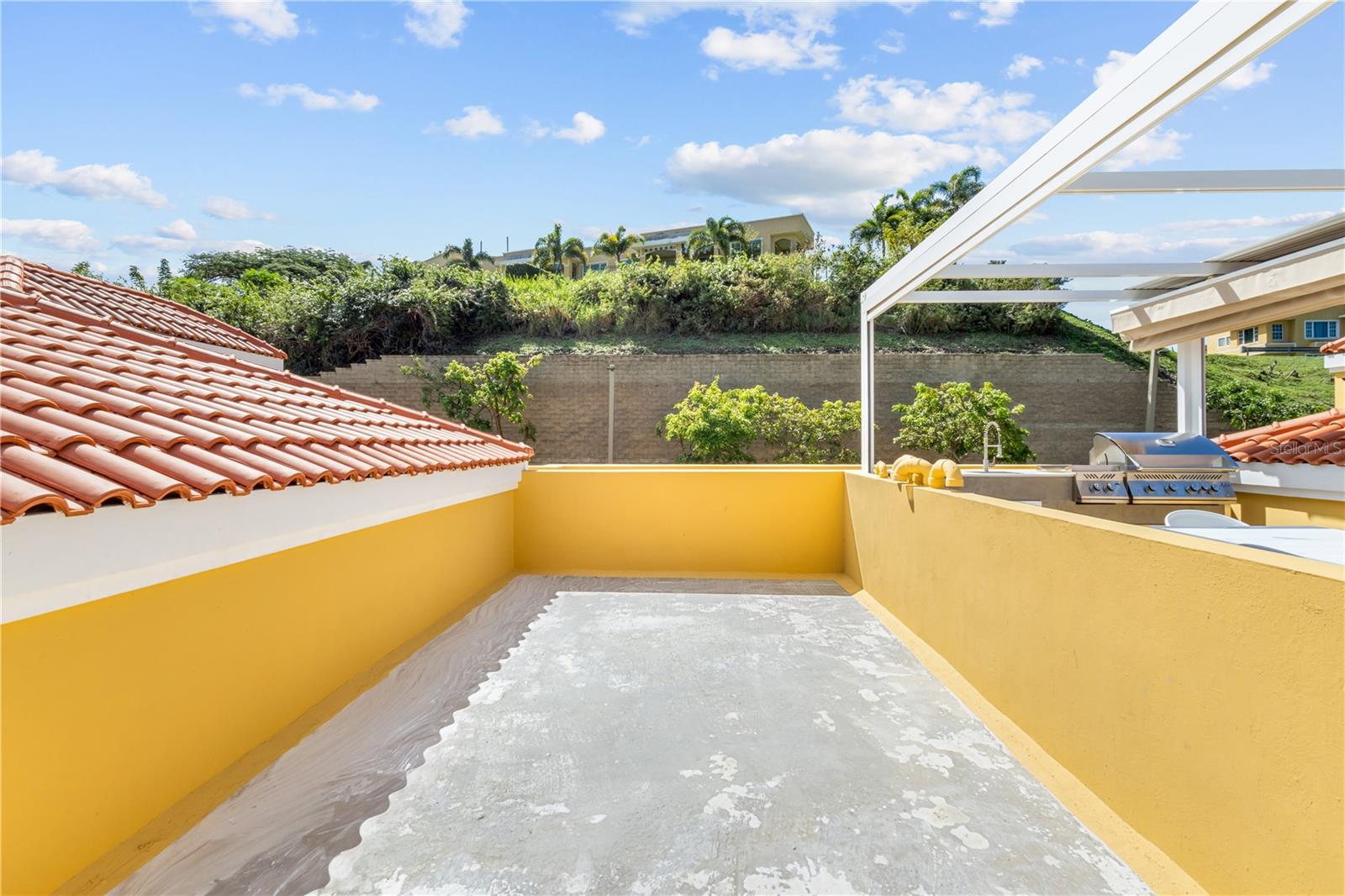 COSTA DORADA II - Residential