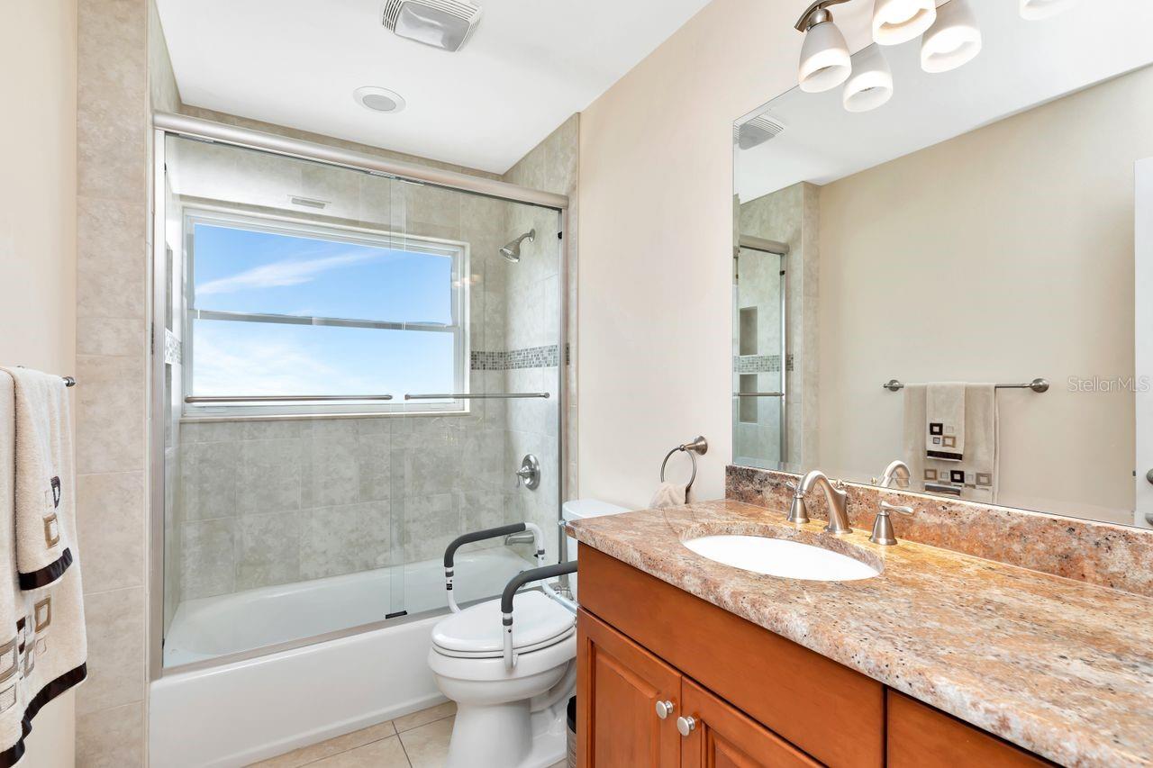 NORTH EAST PARK SHORES 4TH ADD - Residential