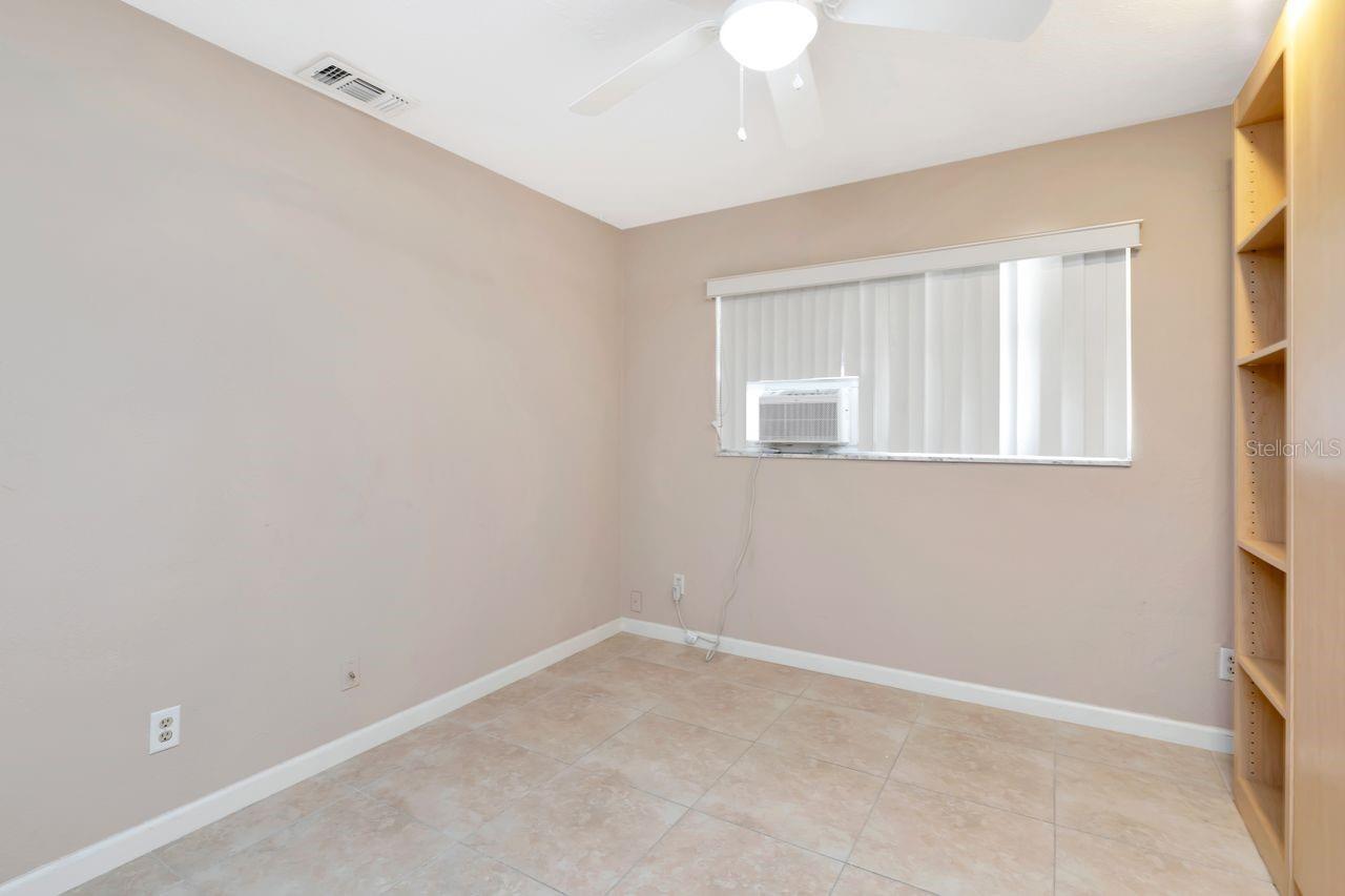 NORTH EAST PARK SHORES 4TH ADD - Residential