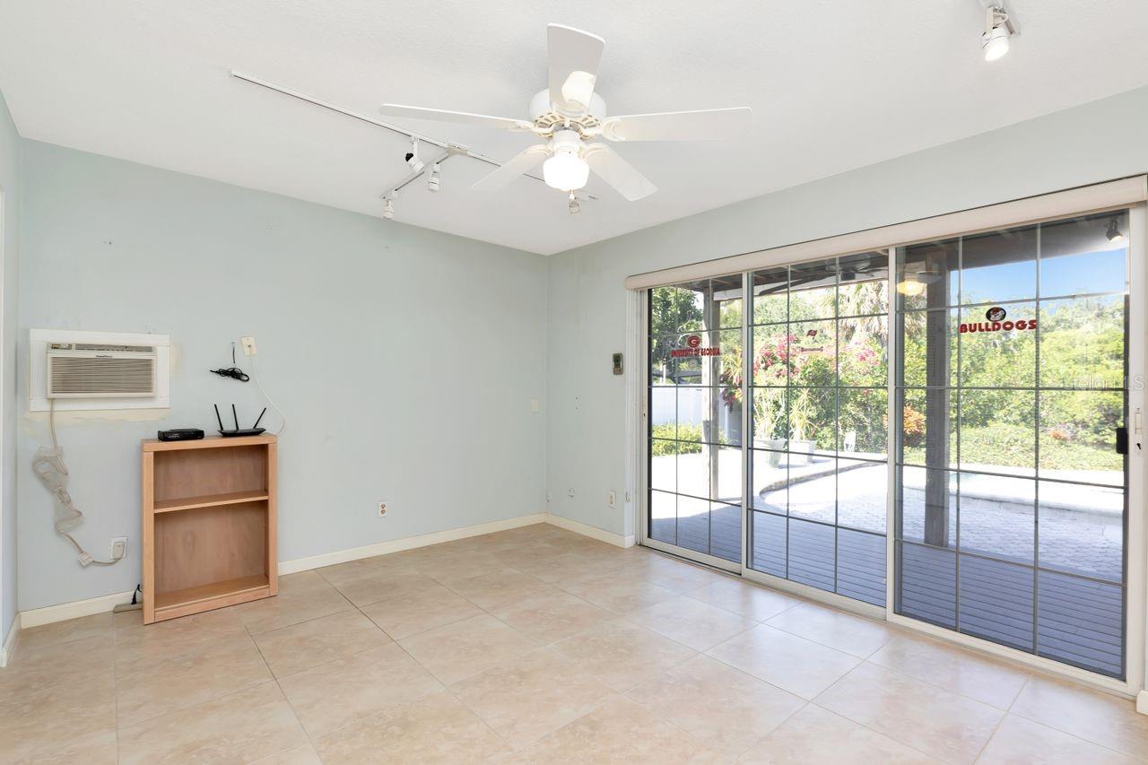 NORTH EAST PARK SHORES 4TH ADD - Residential