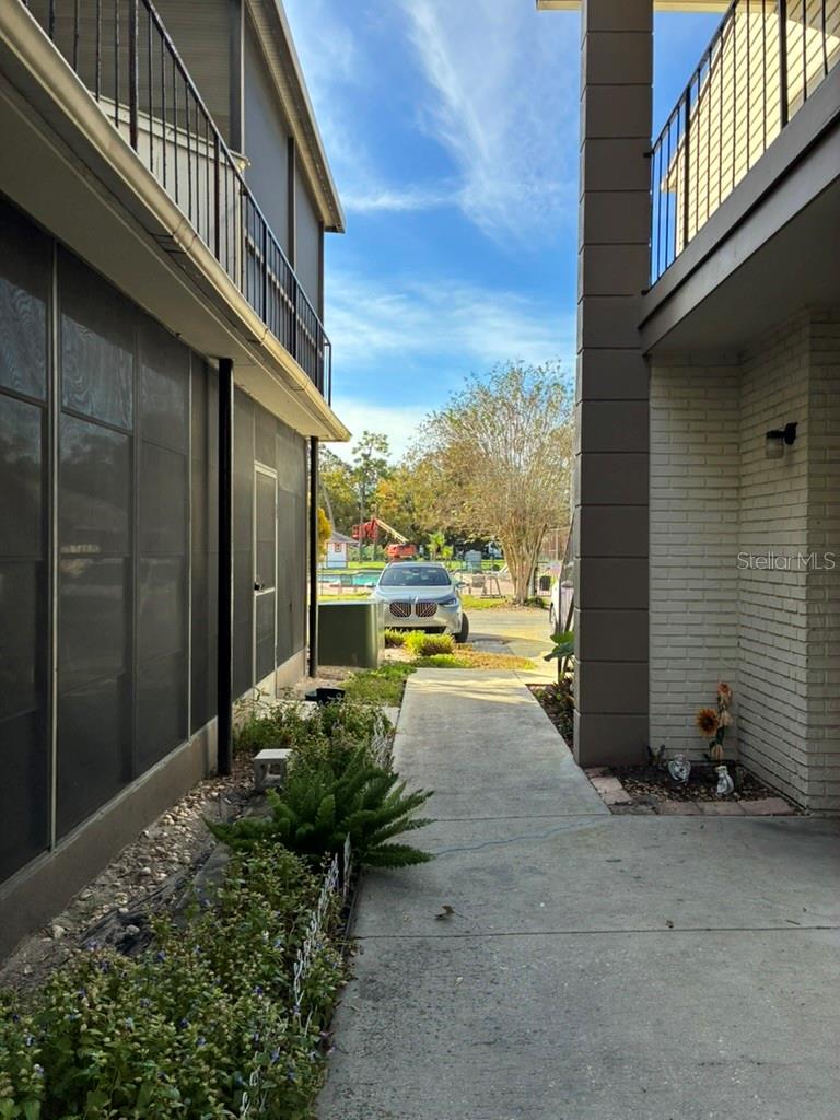5999 VILLAGE CIRCLE 990