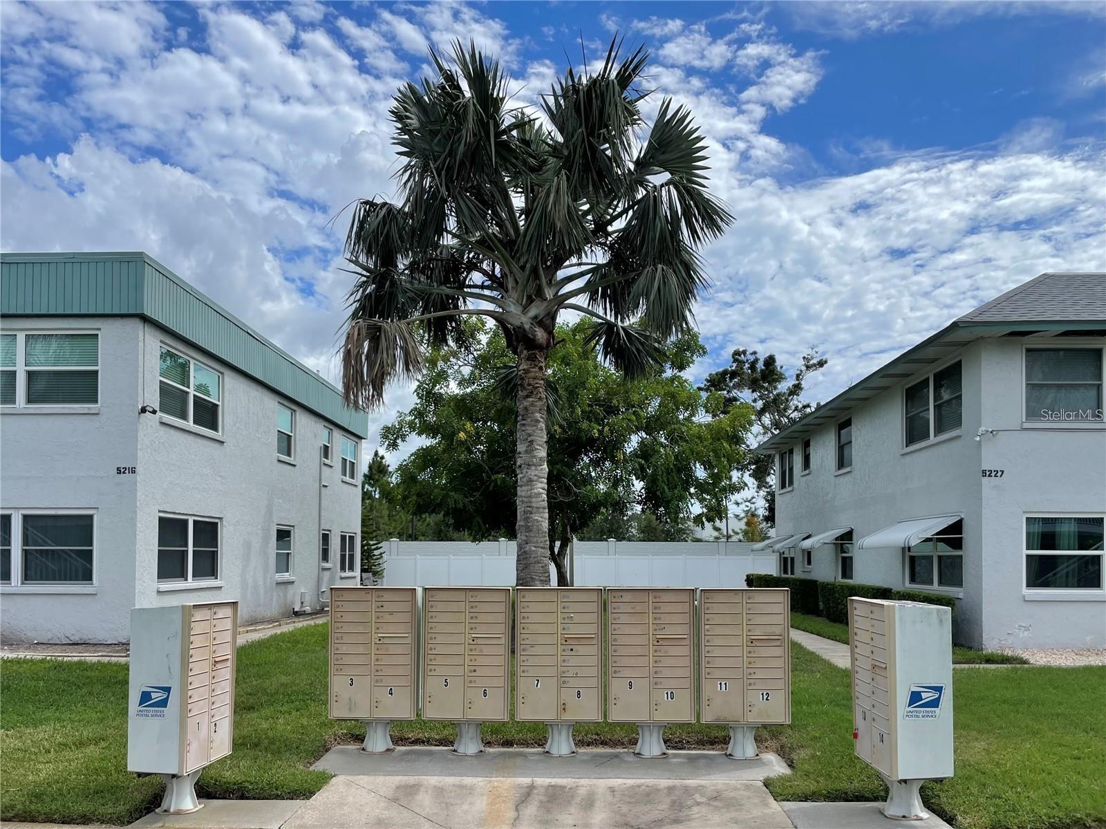 PARADISE SHORES - Residential