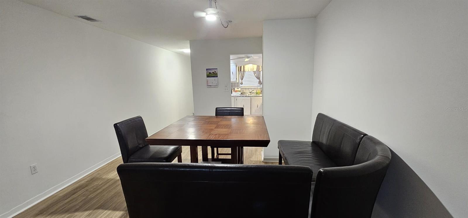 PARADISE SHORES - Residential