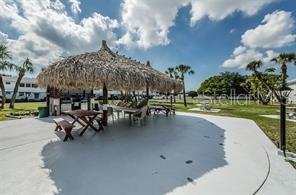 PARADISE SHORES - Residential