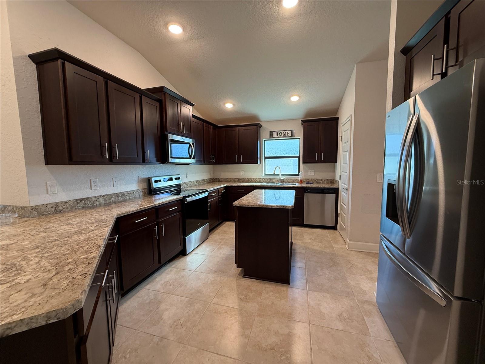 CITRUS POINTE - Residential Lease