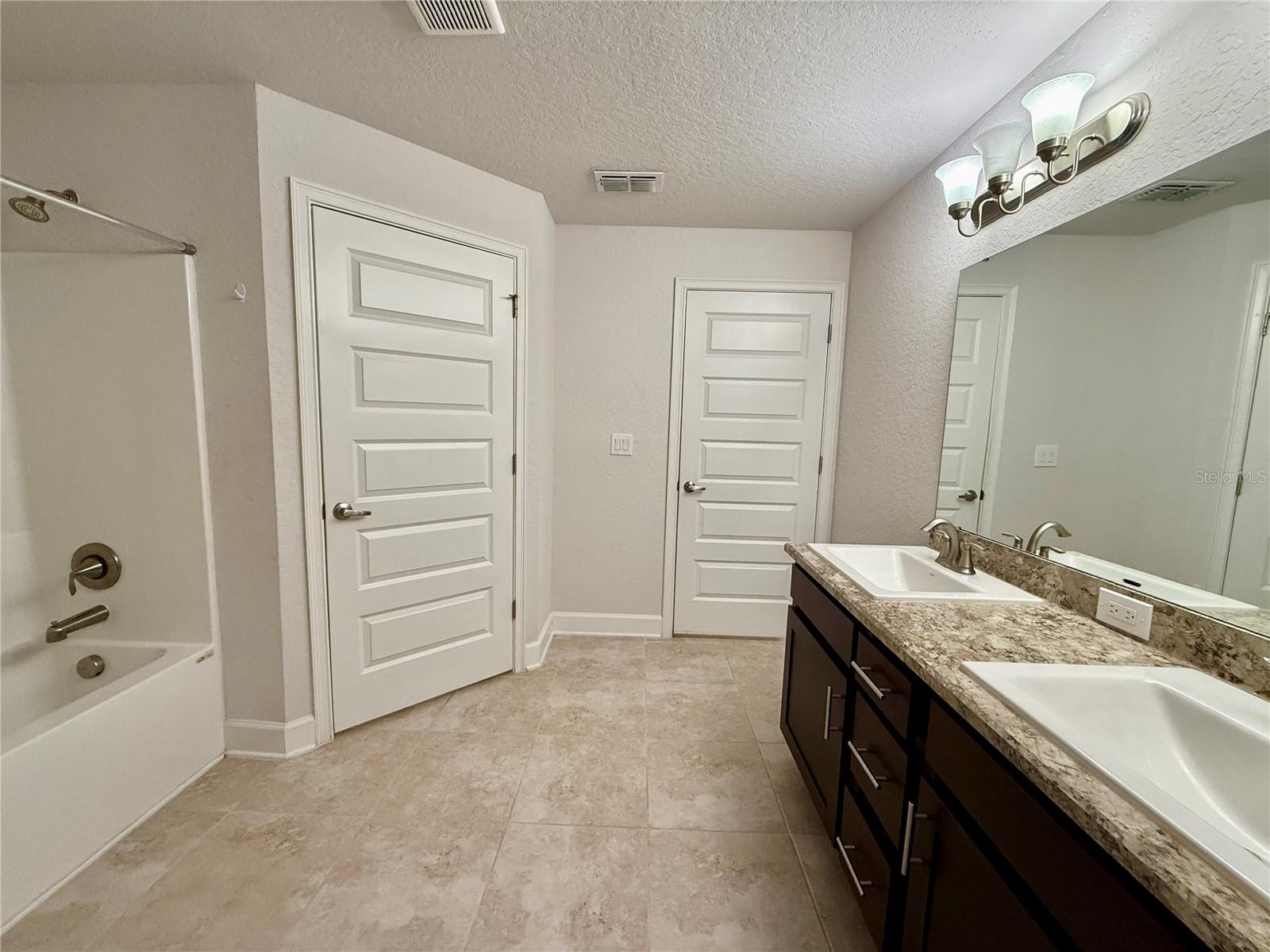 CITRUS POINTE - Residential Lease