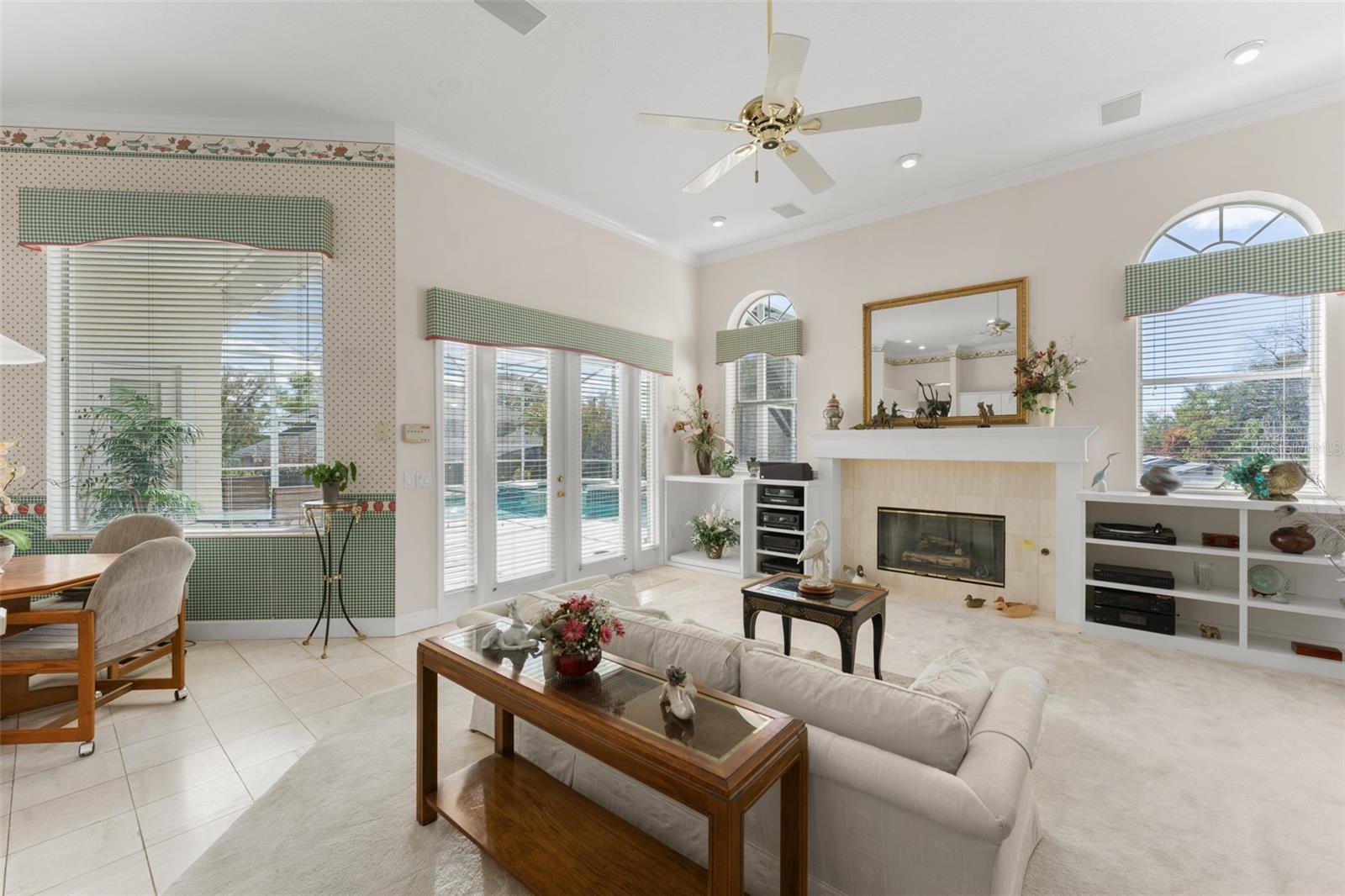 HARBOR ISLE - Residential