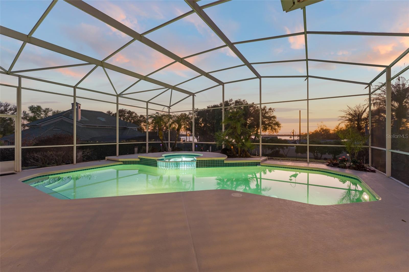 HARBOR ISLE - Residential