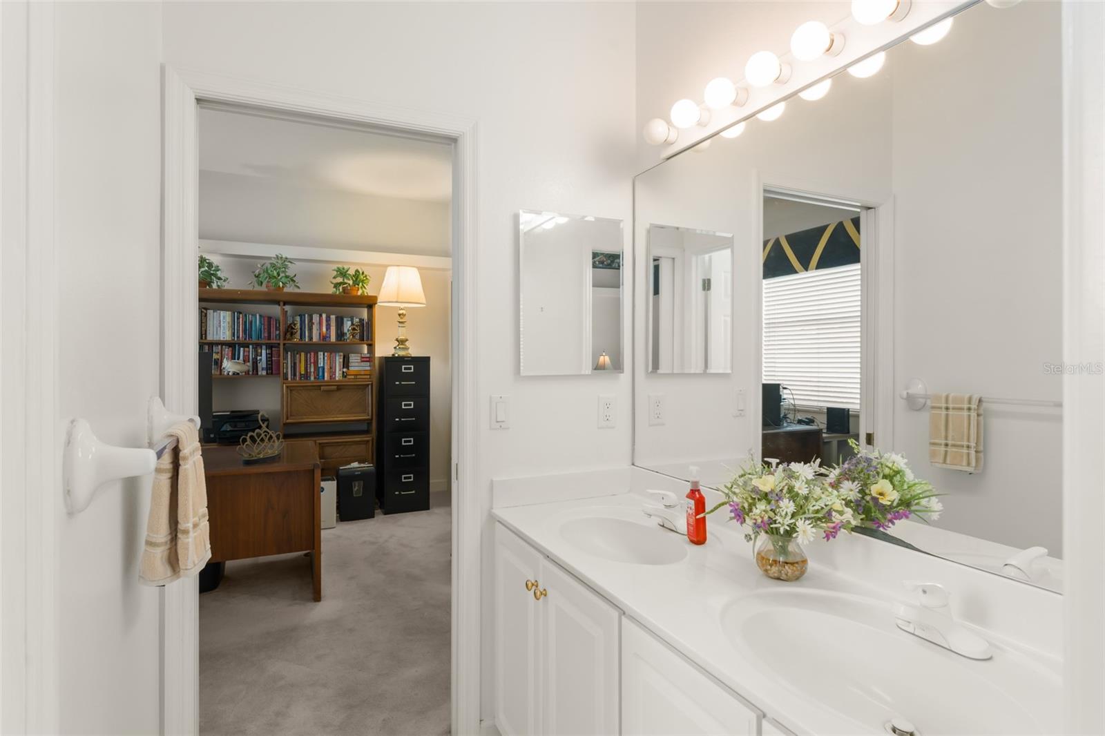 HARBOR ISLE - Residential