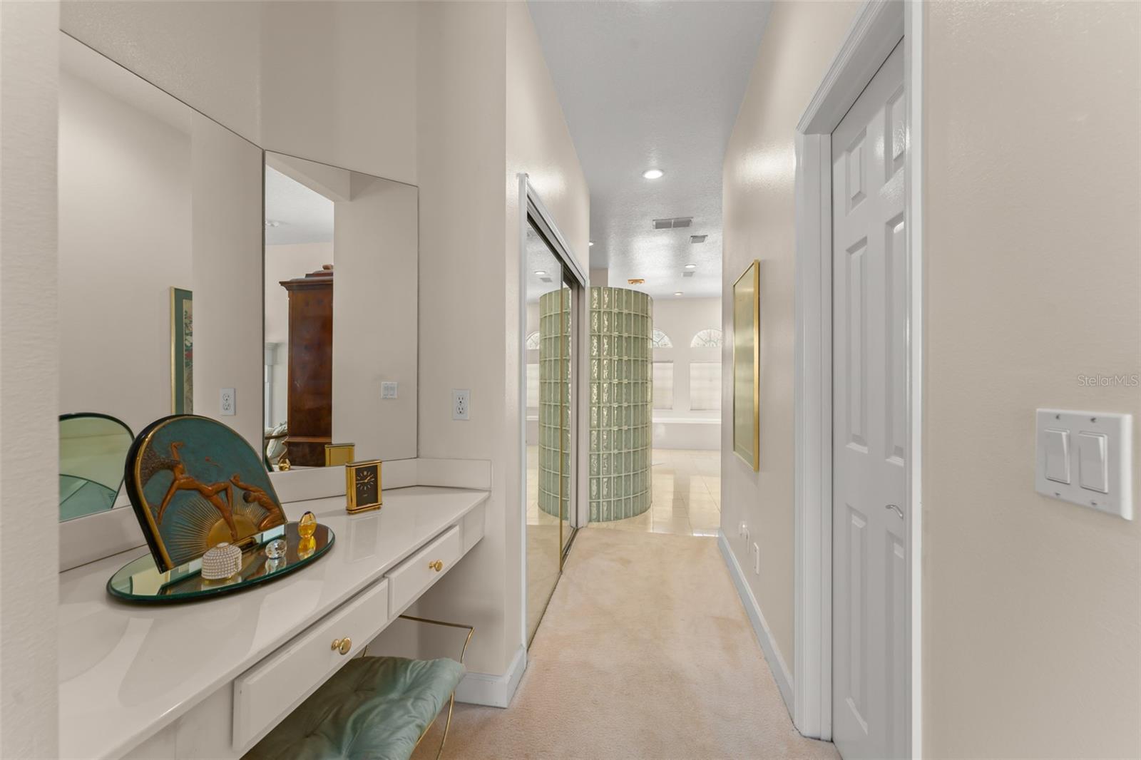 HARBOR ISLE - Residential