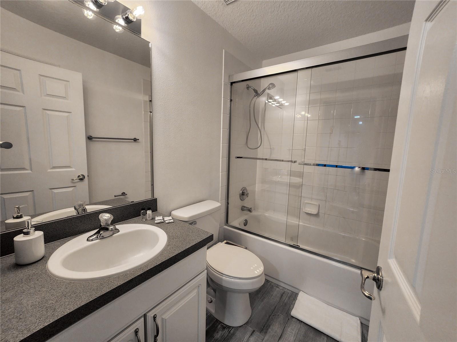 CUMBRIAM LAKES DR - Residential