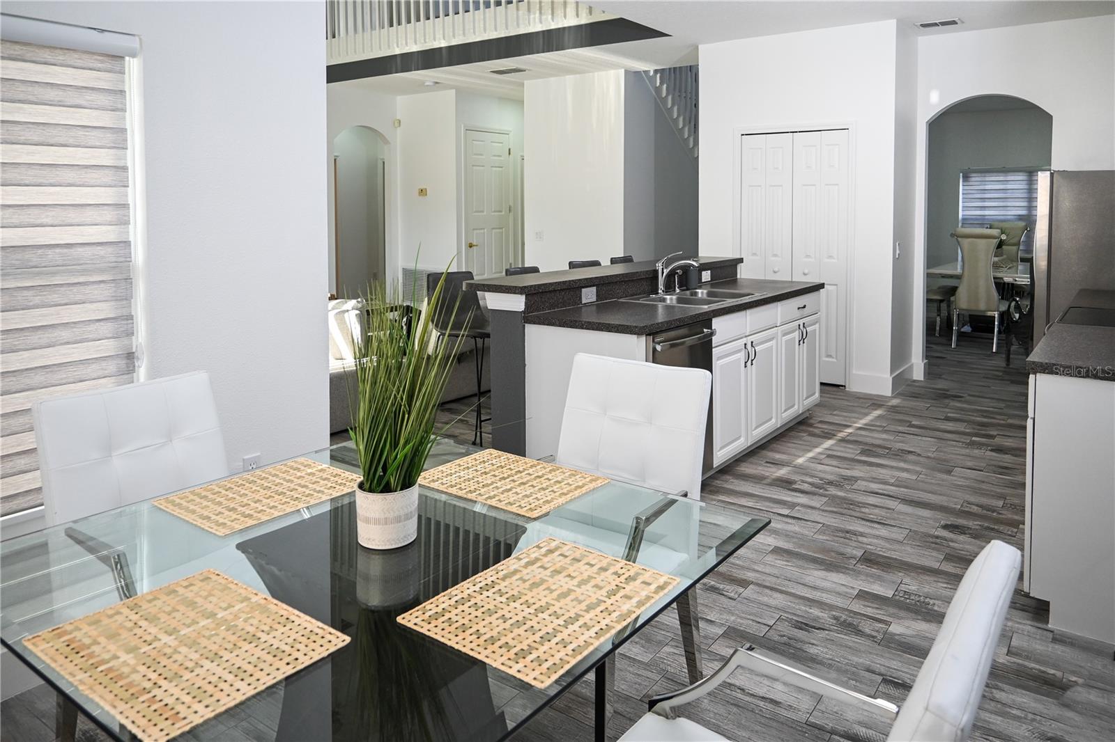 CUMBRIAM LAKES DR - Residential