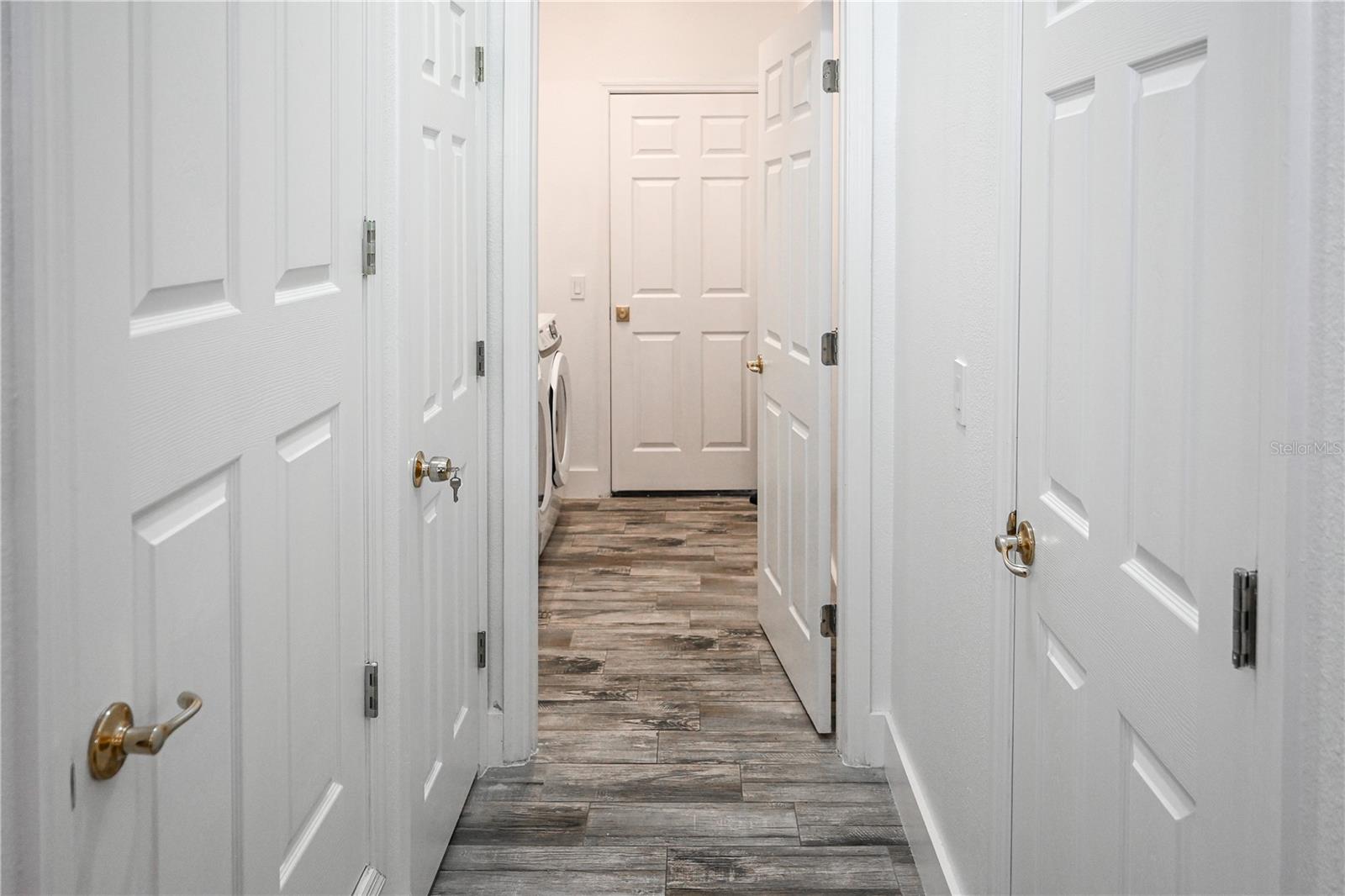 CUMBRIAM LAKES DR - Residential