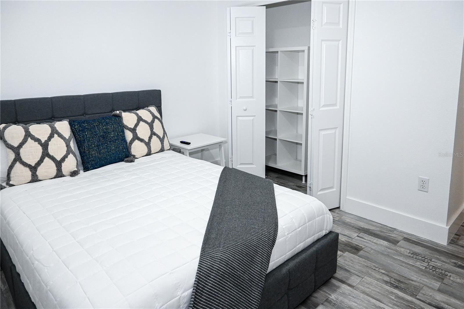 CUMBRIAM LAKES DR - Residential