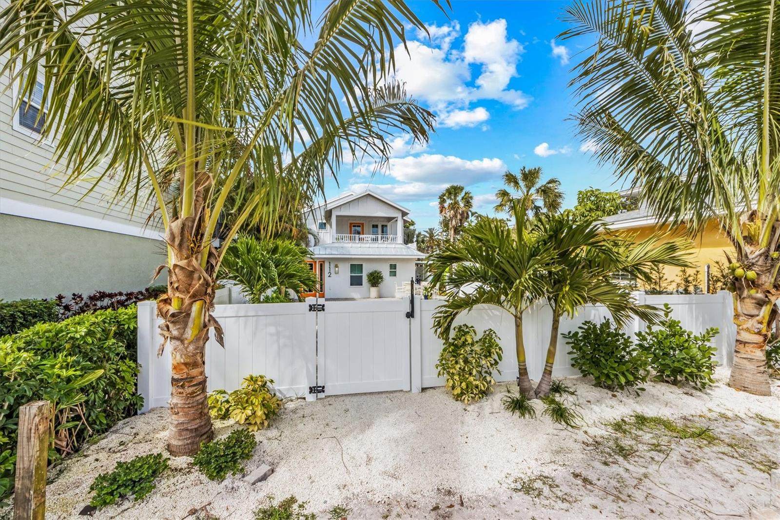 ANNA MARIA BEACH - Residential