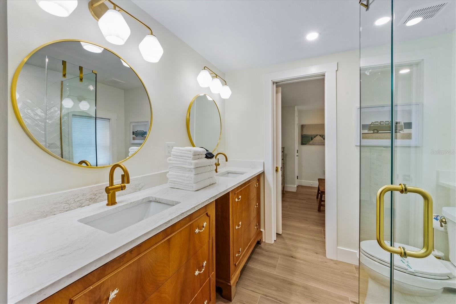 ANNA MARIA BEACH - Residential