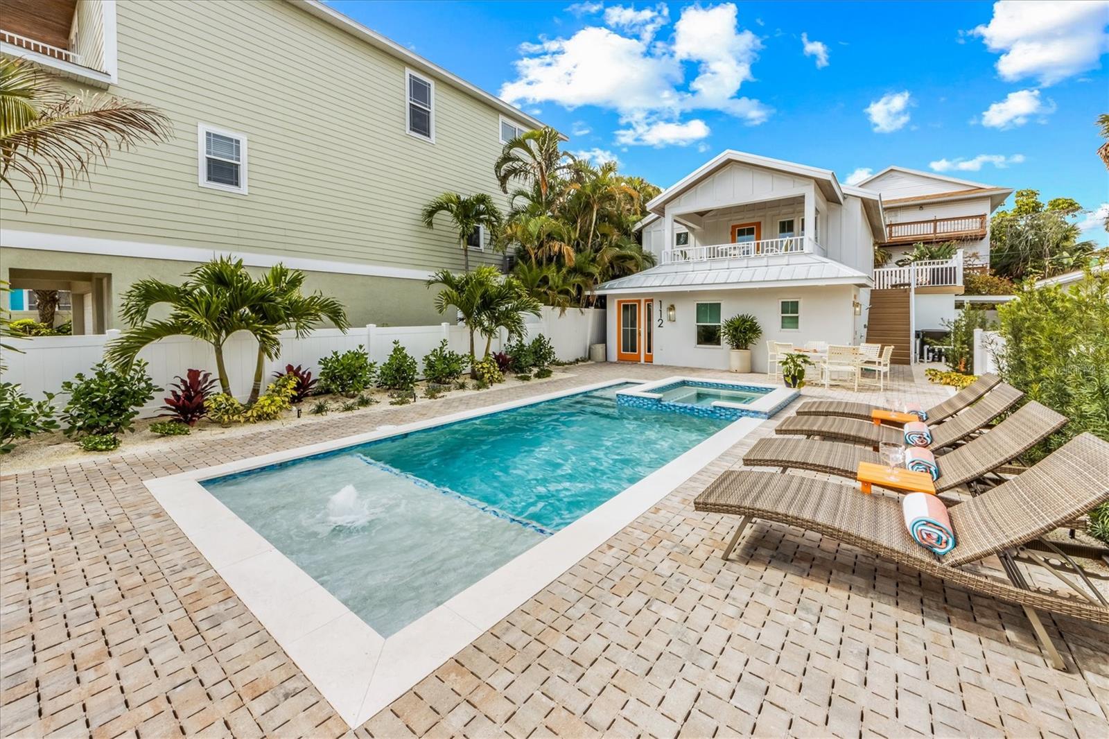 ANNA MARIA BEACH - Residential