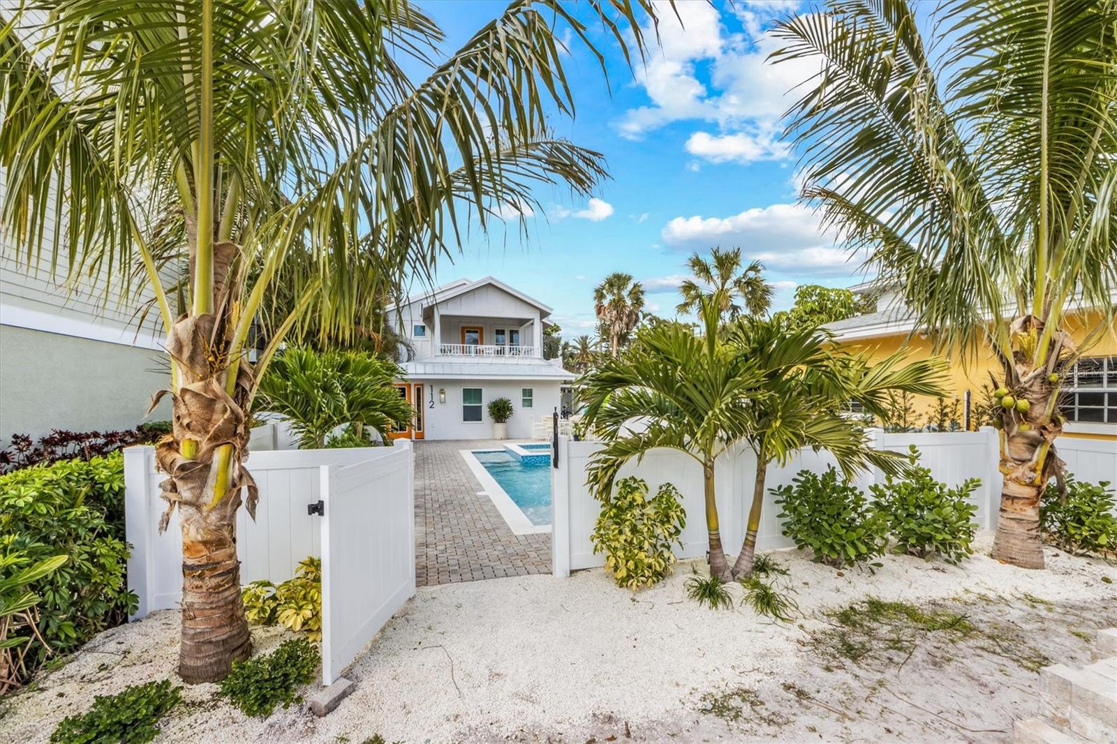 ANNA MARIA BEACH - Residential