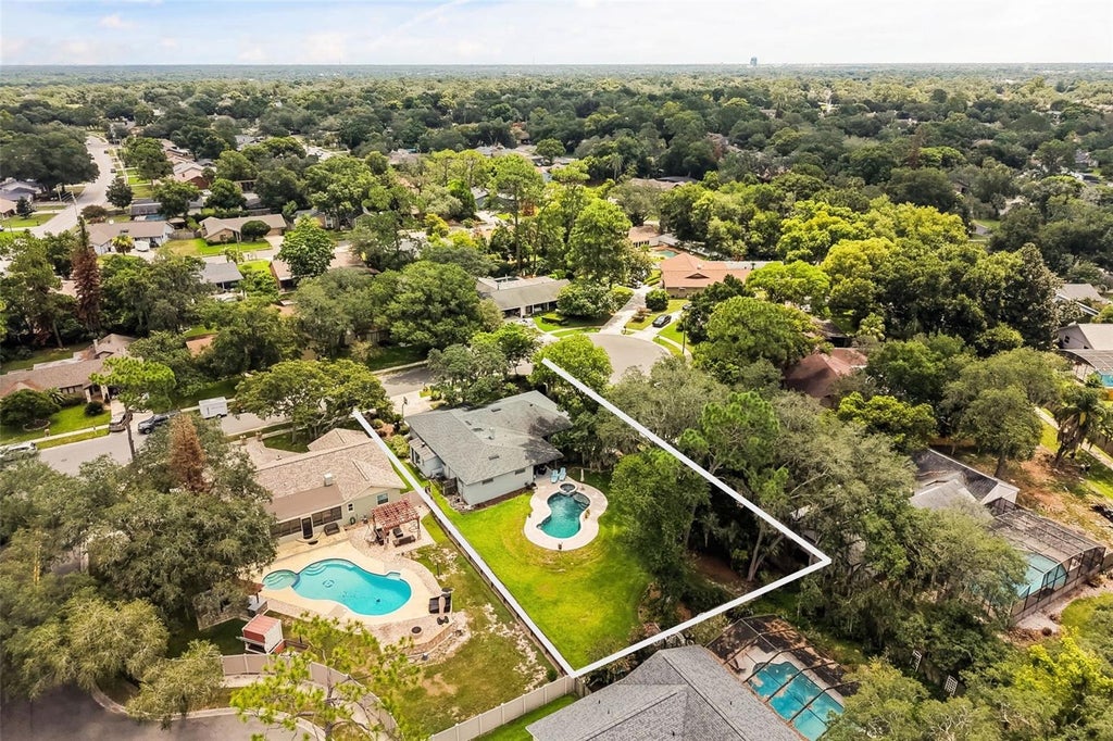 Photo of 260 Queensberry Court, Longwood, FL 32779 (MLS # O6428302)