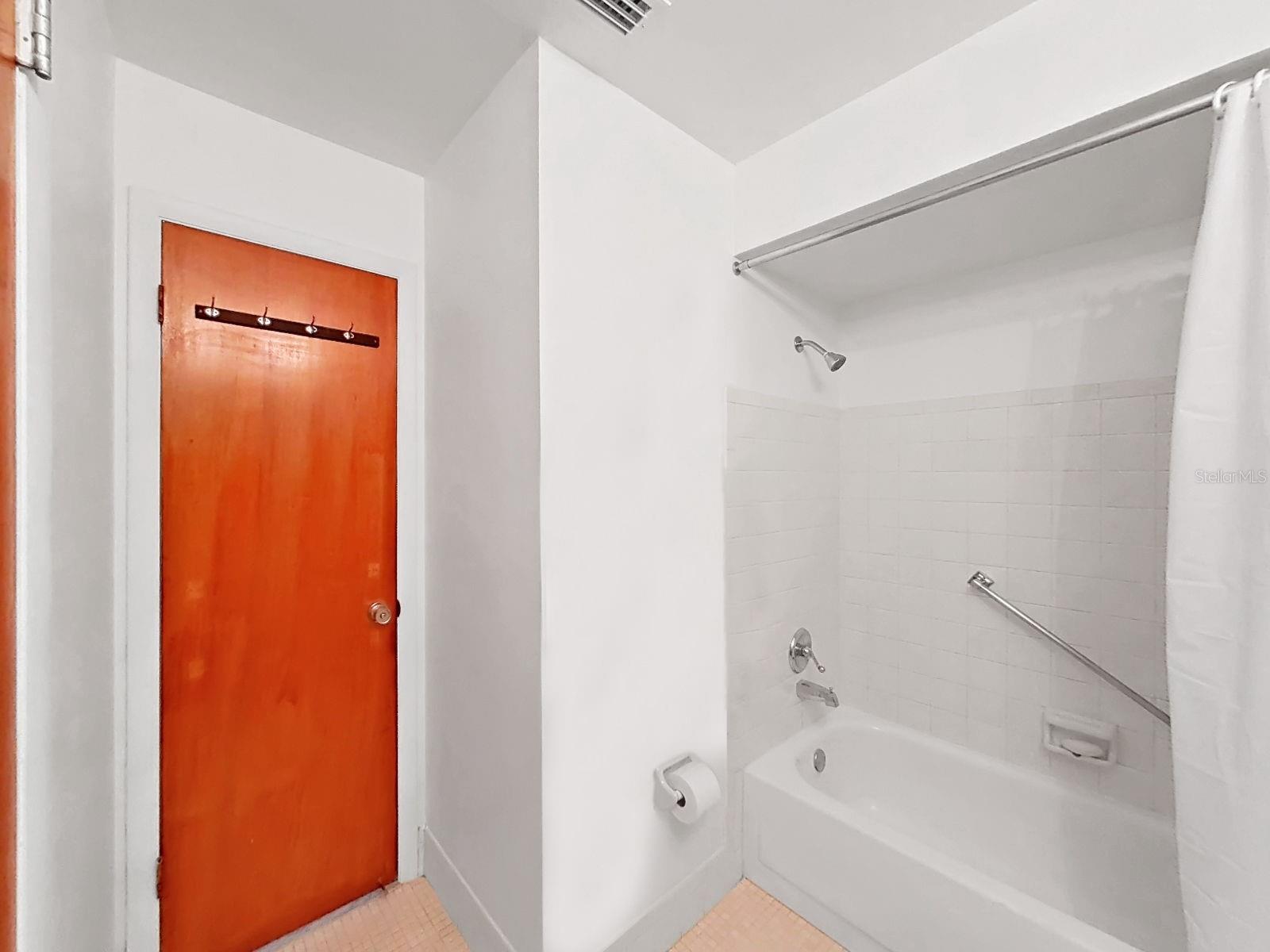 PARK PLAZA APTS CONDO - Residential