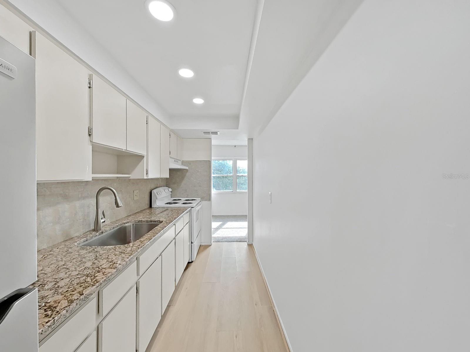 PARK PLAZA APTS CONDO - Residential