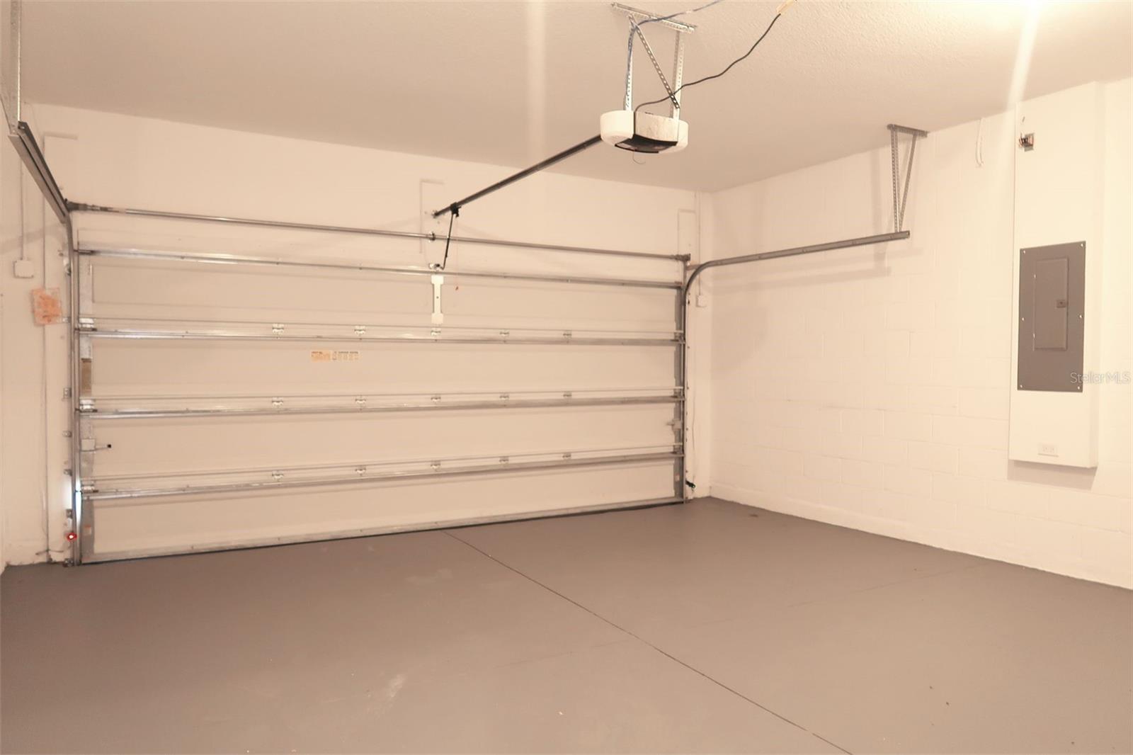 RESERVE/HLND MDWS - Residential
