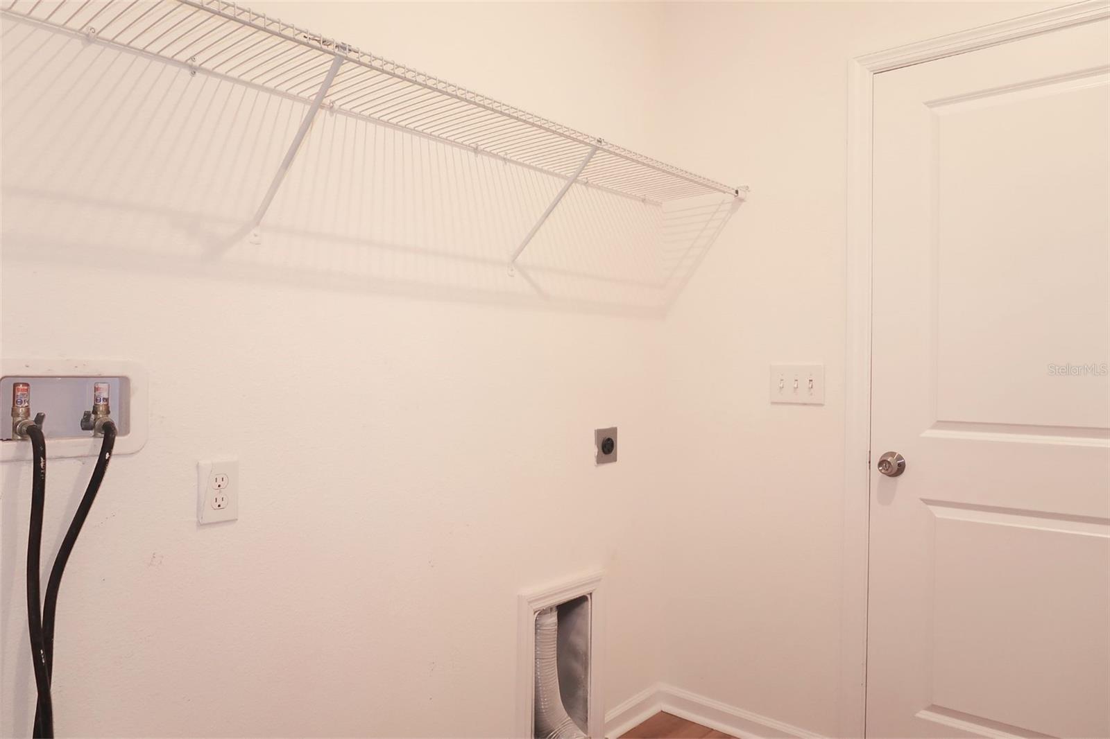 RESERVE/HLND MDWS - Residential