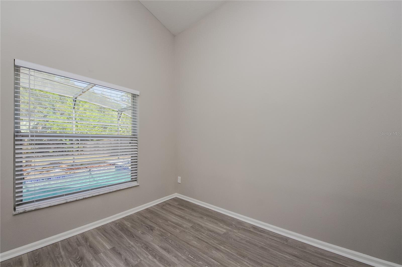 HERITAGE PLACE 02 PH 02 45/111 - Residential Lease