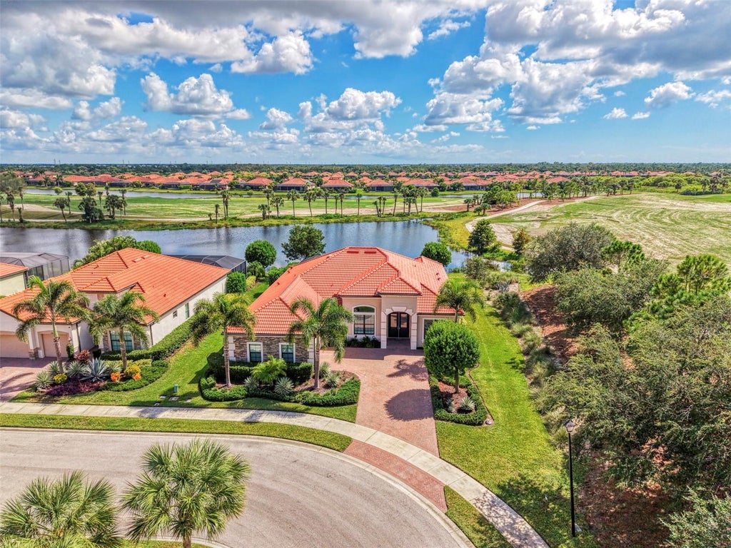 Photo of 10800 Whisk Fern Drive, Venice, FL 34293 (MLS # N6145889)