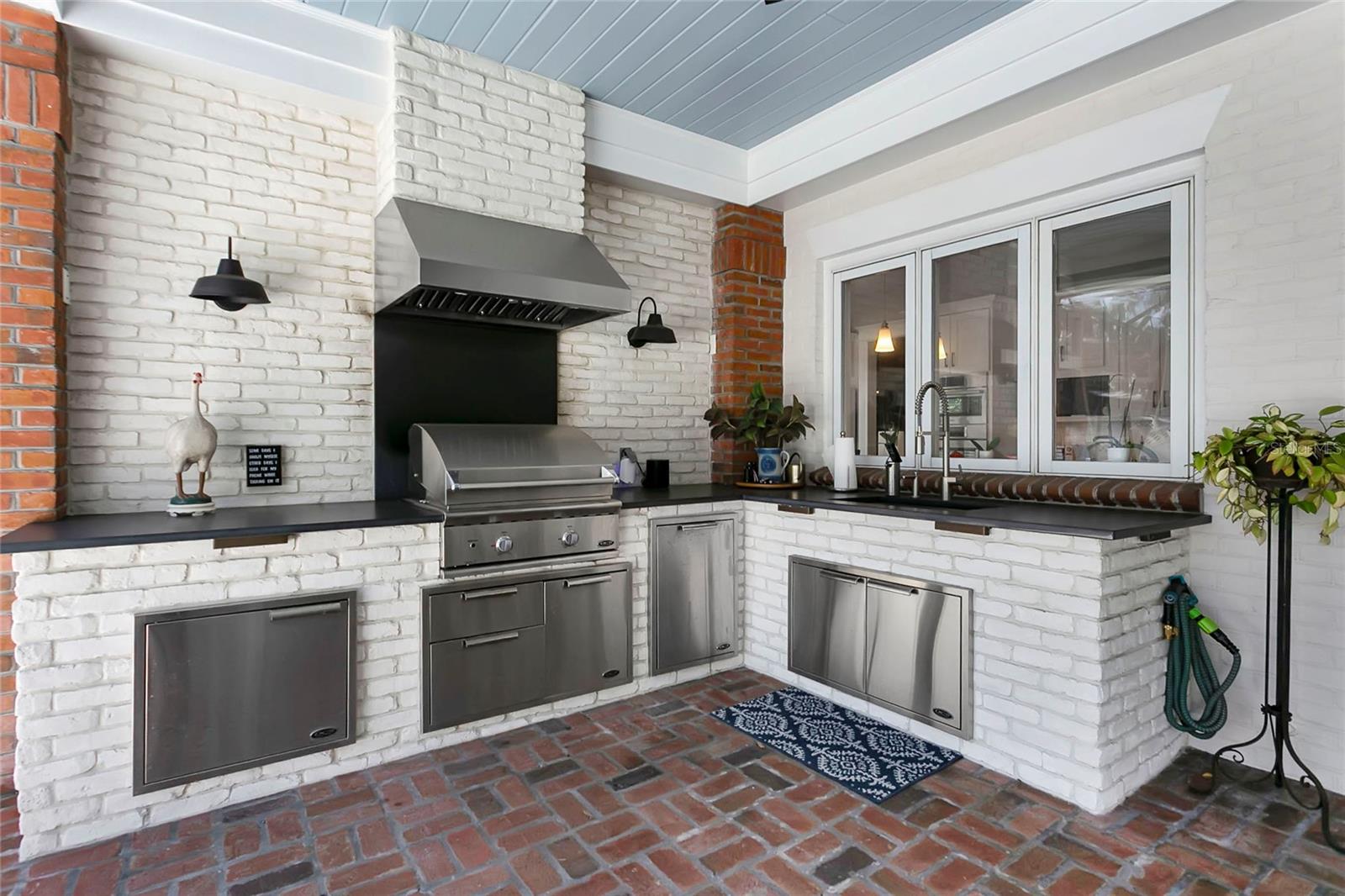 KALURNA KOTTAGES - Residential