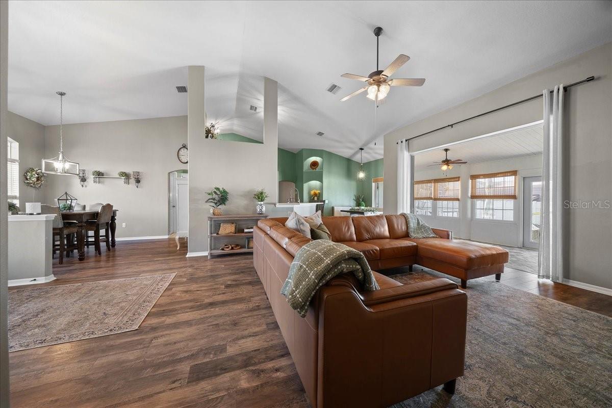 DIAMOND RDG UN 02 - Residential