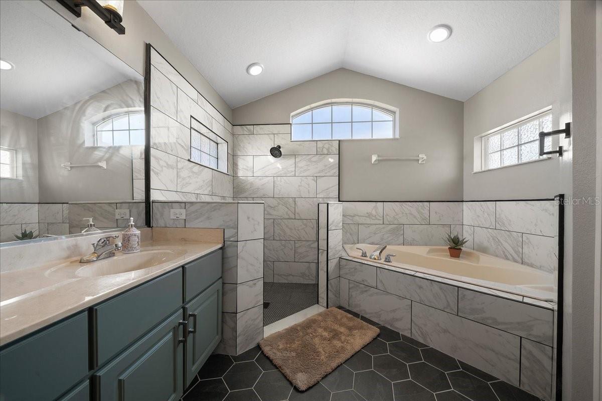 DIAMOND RDG UN 02 - Residential