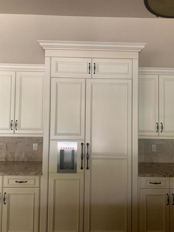 WATERSTONE - Residential