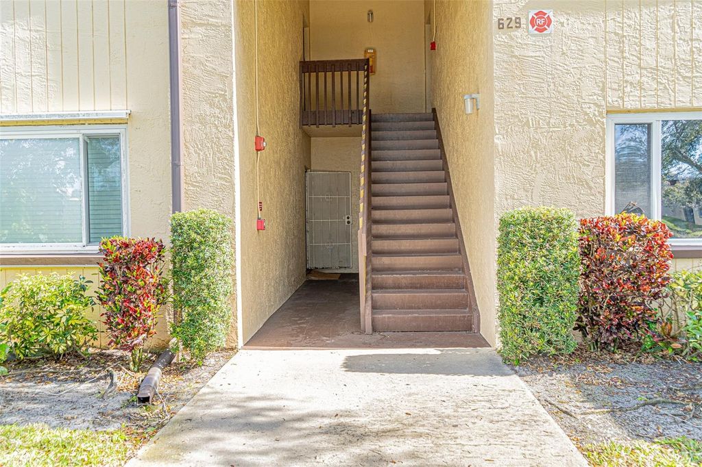 Photo of 629 N Keene Road #T11, Clearwater, FL 33755 (MLS # TB8467105)