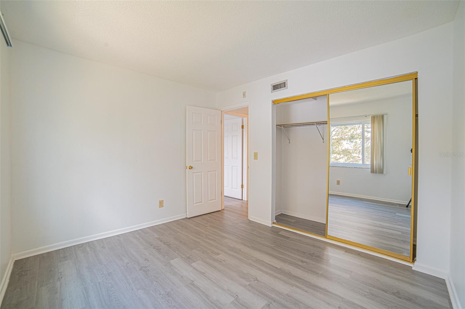 ST ANDREWS COVE CONDO - Residential