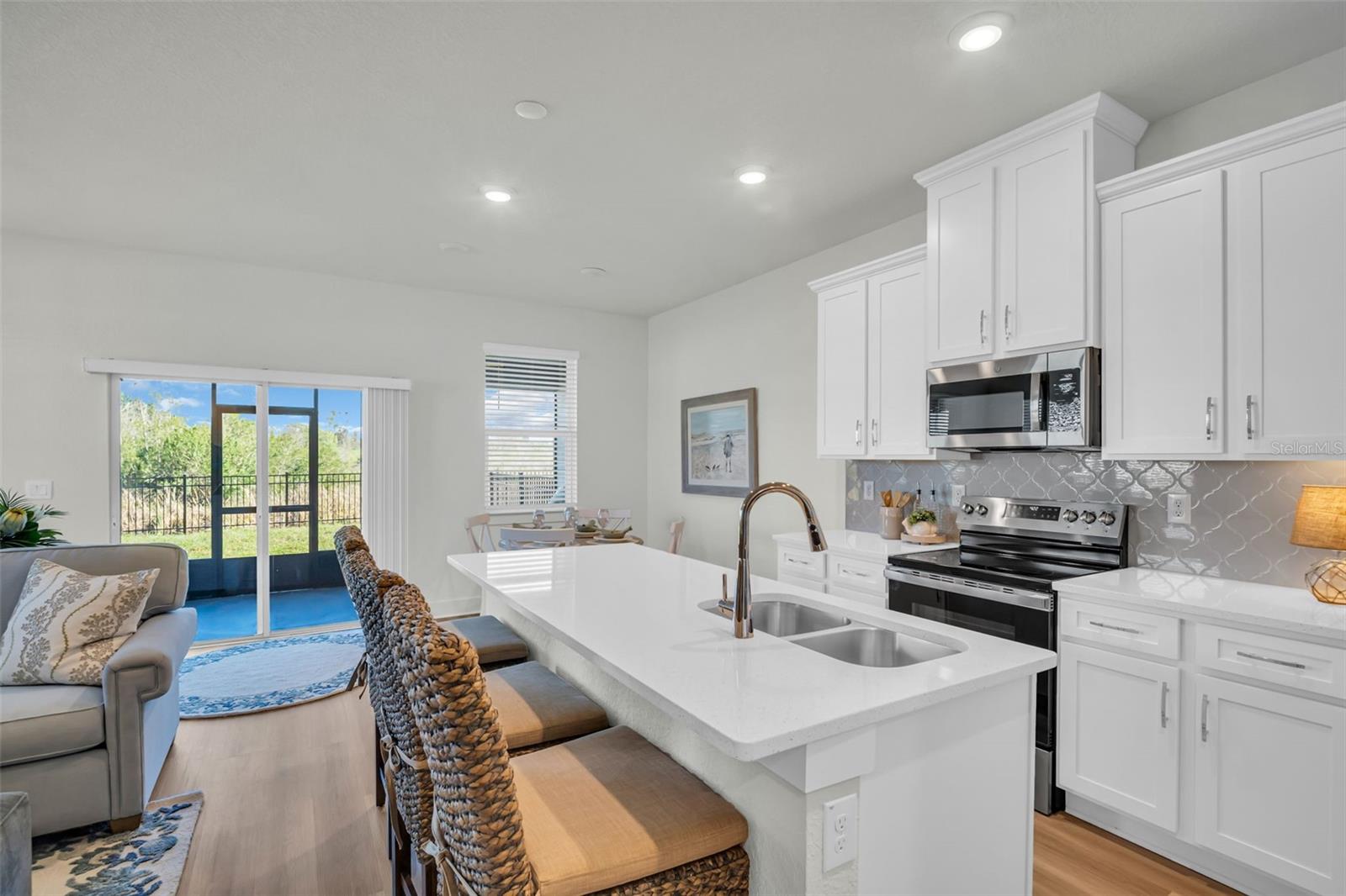EMERALD FIELDS - Residential